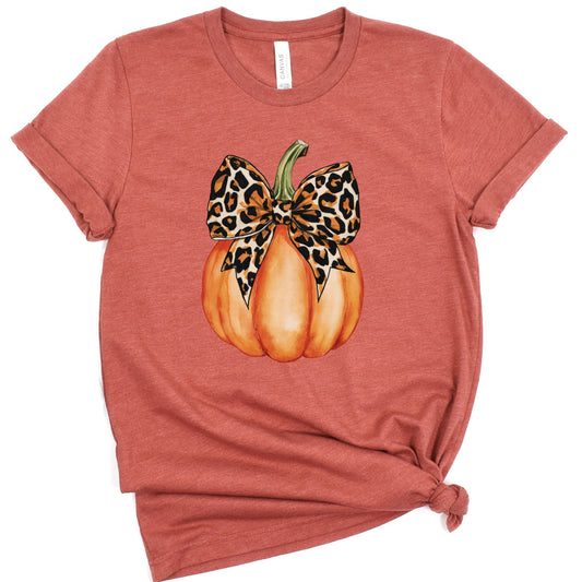 Pumpkin with a Bow Short Sleeve Tee